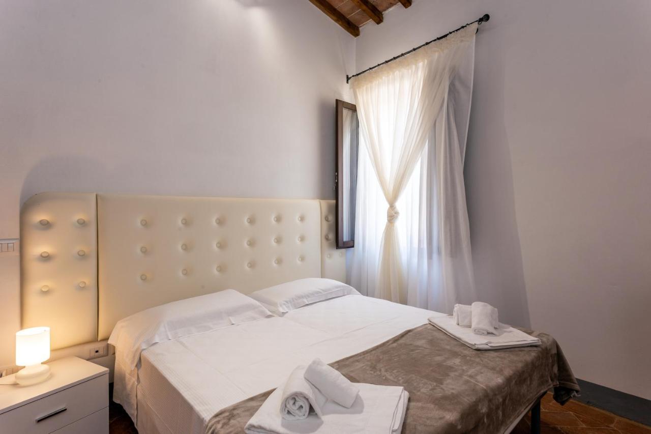 Il Borgo Di Terrensano Aparthotel Siena Exterior foto