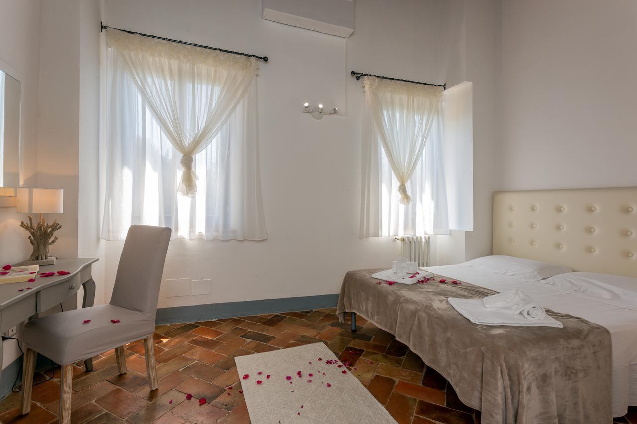 Il Borgo Di Terrensano Aparthotel Siena Exterior foto